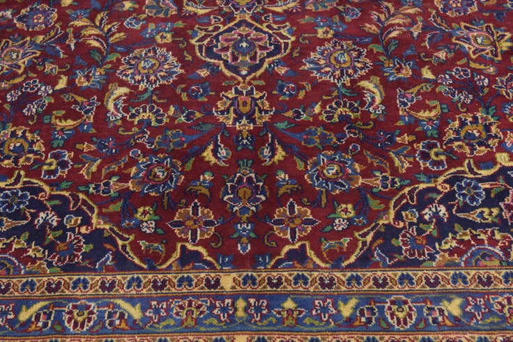 Detail image of 10' x 13' 5 Hand Knotted Kashan Persian Wool Rug