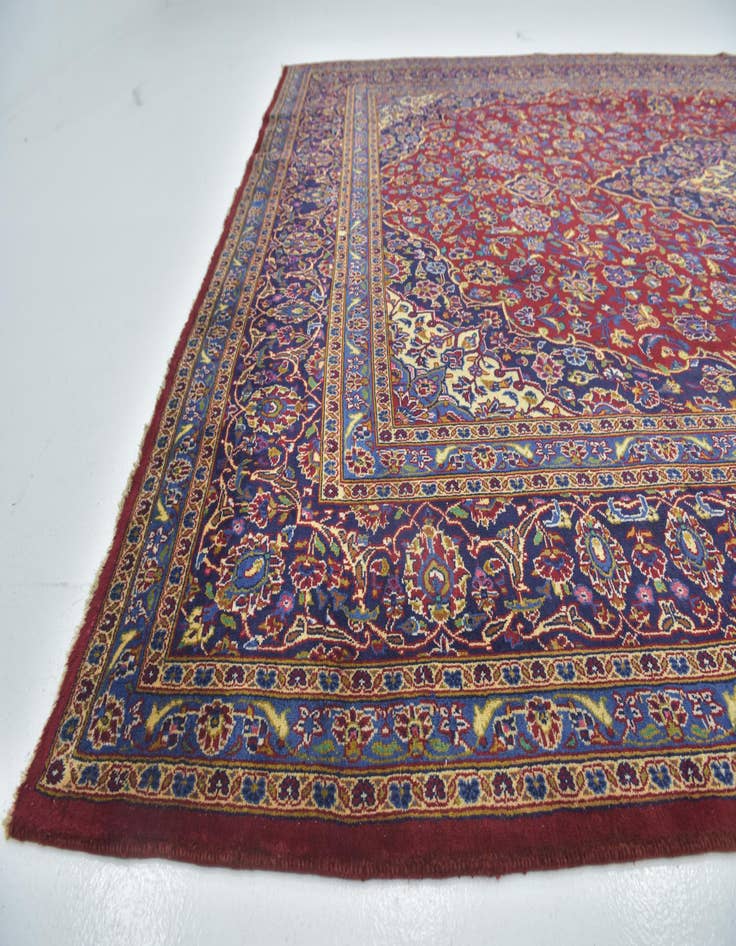 Detail image of 10' x 13' 5 Hand Knotted Kashan Persian Wool Rug