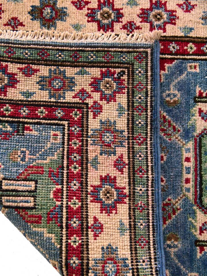 2' x 3' Hand Knotted Kazak Rug