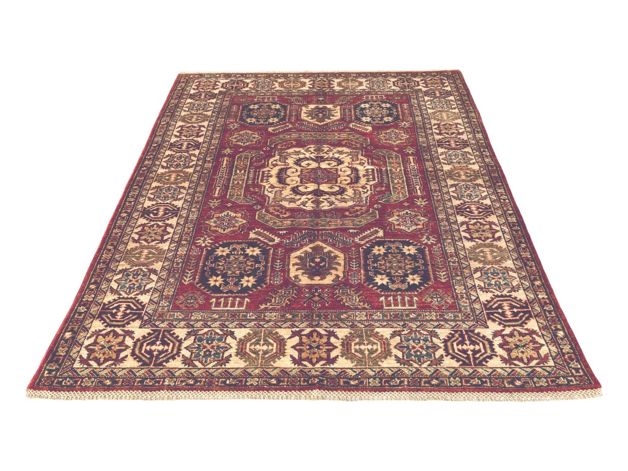 4' 11 x 6' 11 Hand Knotted Kazak Rug