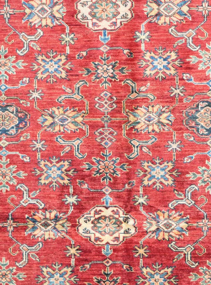 4' 11 x 6' 8 Hand Knotted Kazak Rug