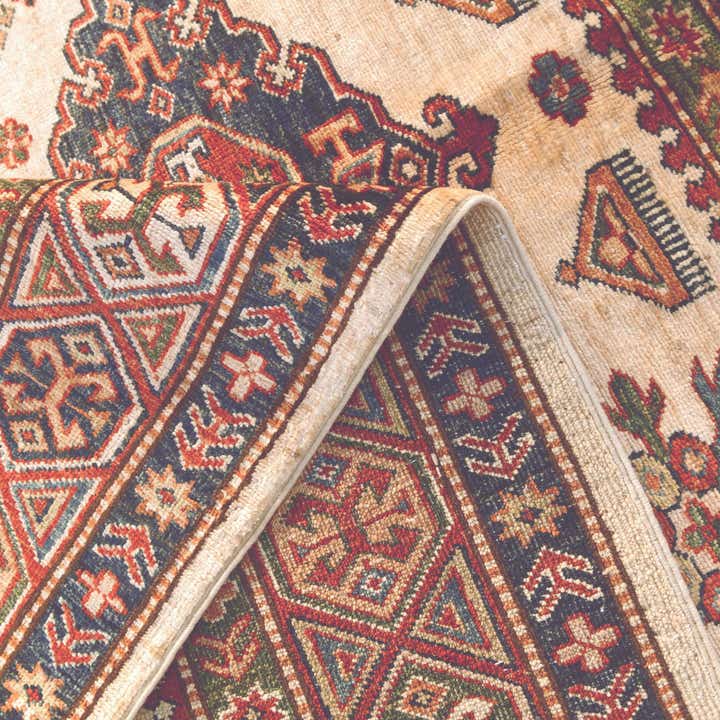 4' 11 x 6' 8 Hand Knotted Kazak Rug