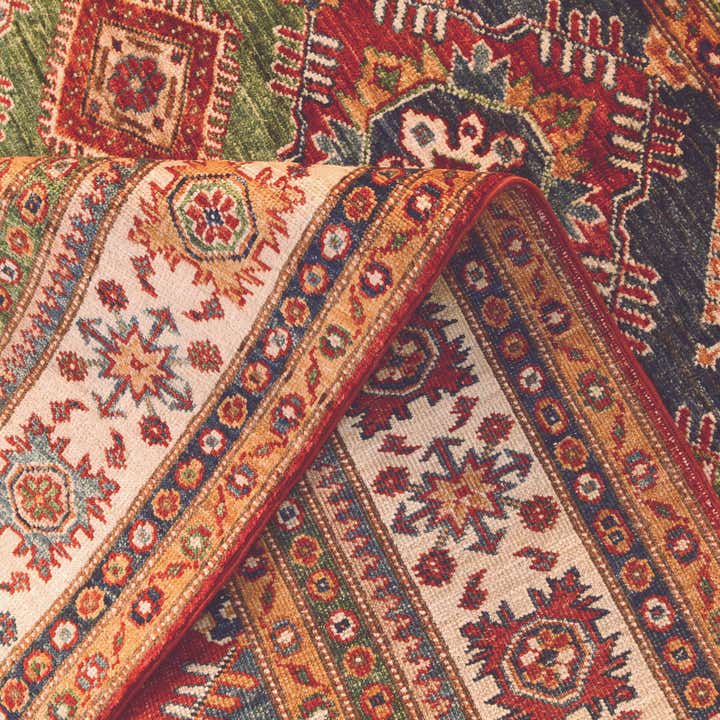 5' 1 x 6' 10 Hand Knotted Kazak Rug