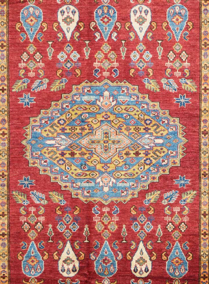 5' 1 x 6' 9 Hand Knotted Kazak Rug