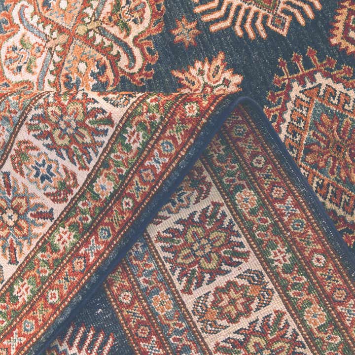 4' 11 x 6' 8 Hand Knotted Kazak Rug