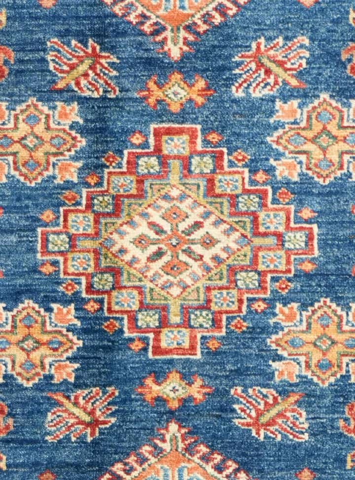 4' 11 x 6' 8 Hand Knotted Kazak Rug