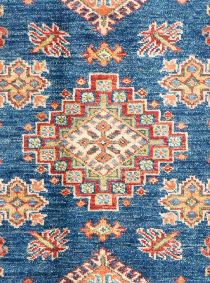 Detail image of 4' 11 x 6' 8 Hand Knotted Kazak Rug