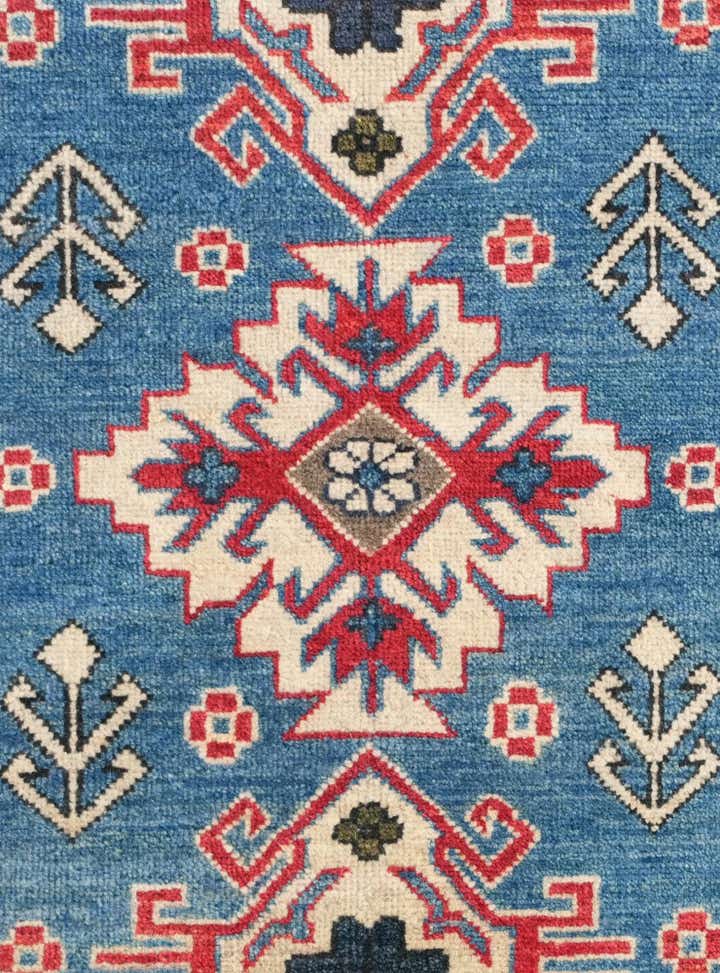 2' 7 x 4' 2 Hand Knotted Kazak Rug