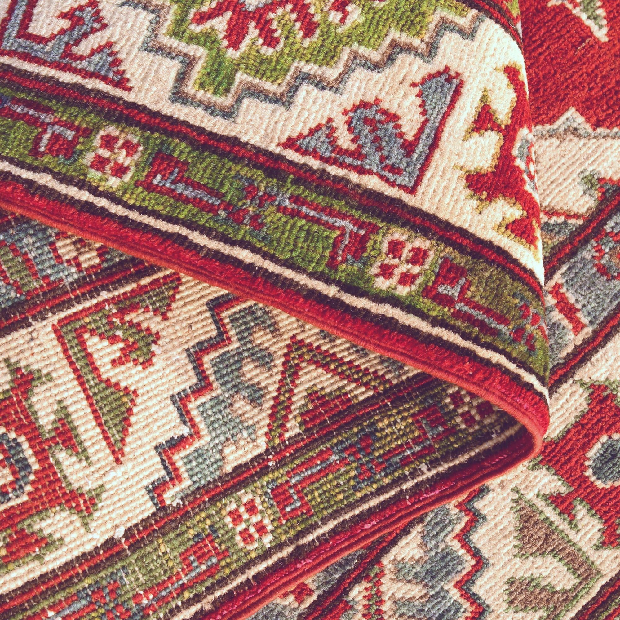 2' 9 x 3' 10 Hand Knotted Kazak Rug