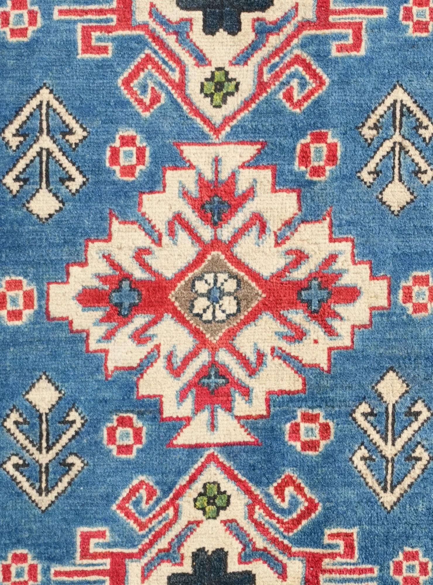 2' 9 x 4' 2 Hand Knotted Kazak Rug