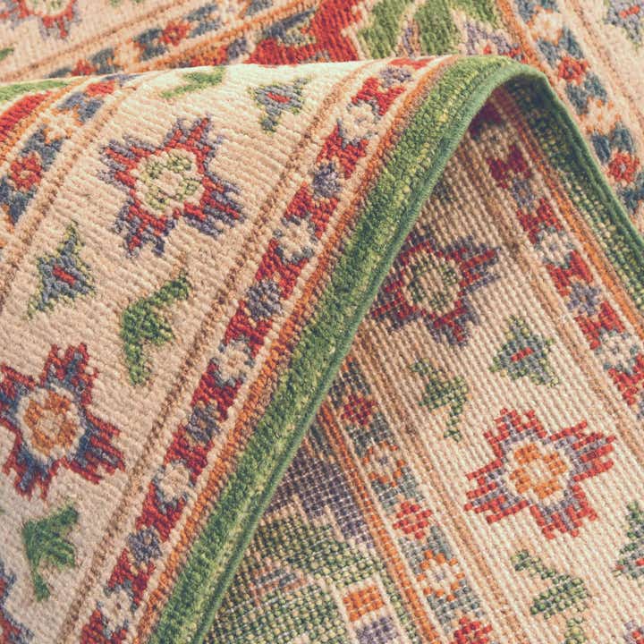 2' 7 x 4' Hand Knotted Kazak Rug