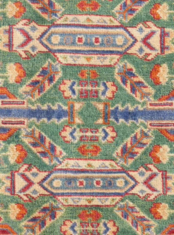 2' 7 x 4' Hand Knotted Kazak Rug