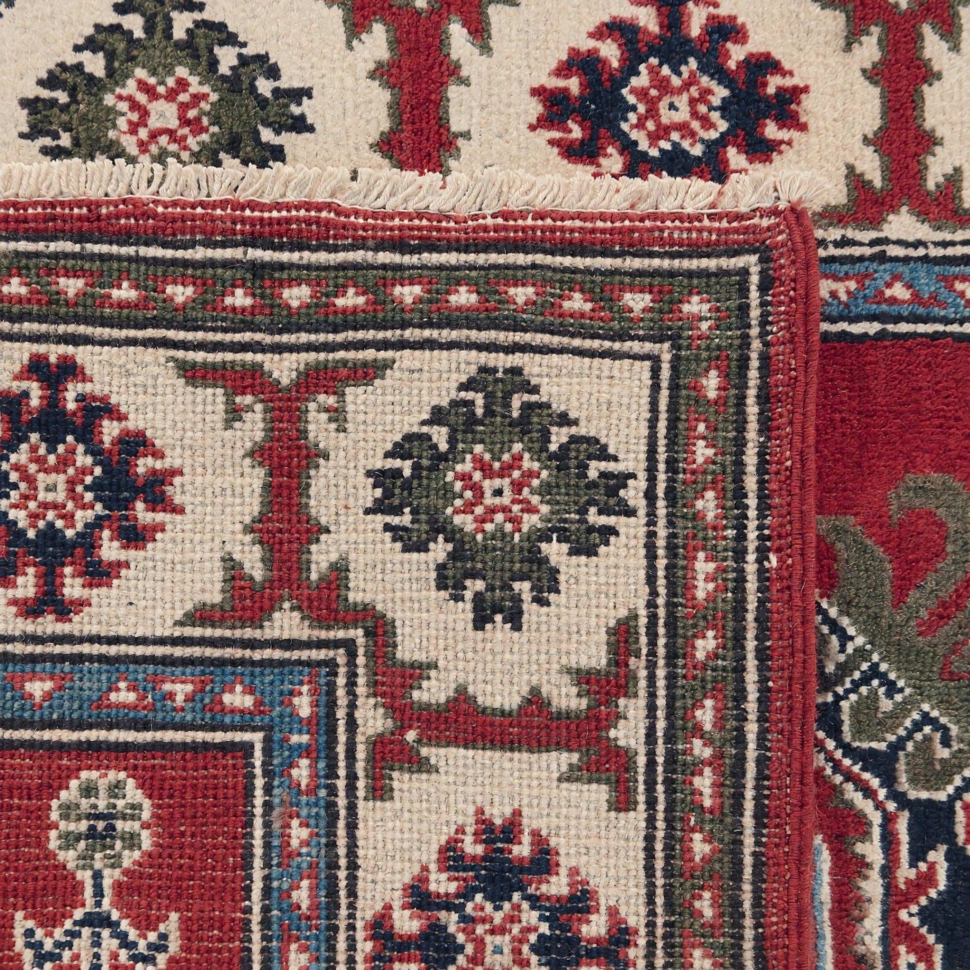 2' 7 x 3' 10 Hand Knotted Kazak Rug