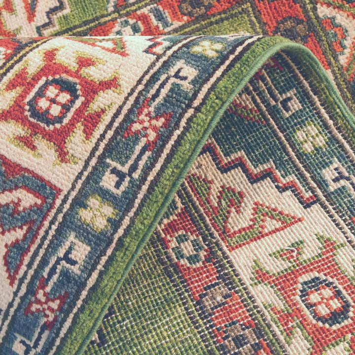 2' 9 x 4' 3 Hand Knotted Kazak Rug