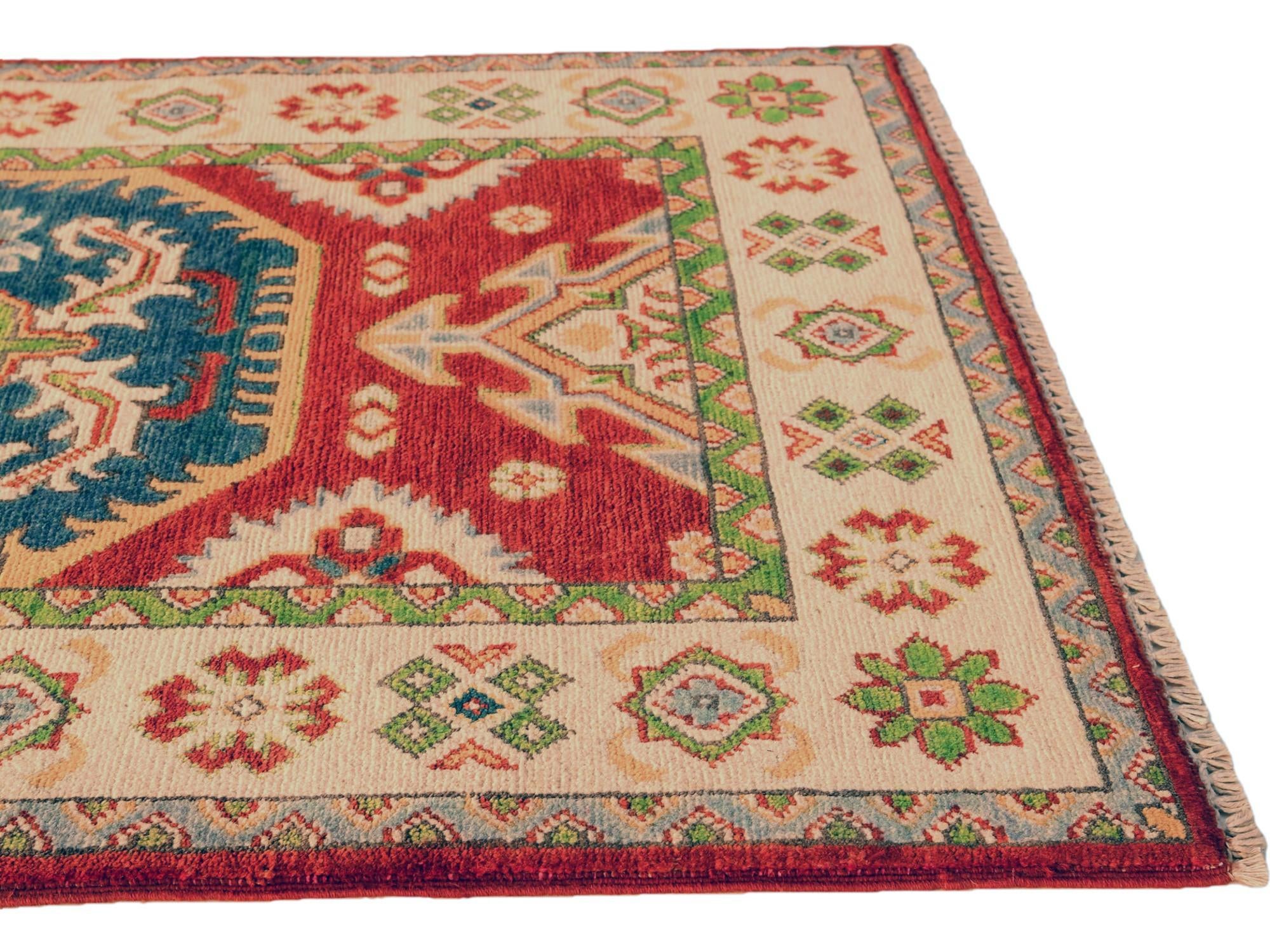 2' 8 x 4' 1 Hand Knotted Kazak Rug