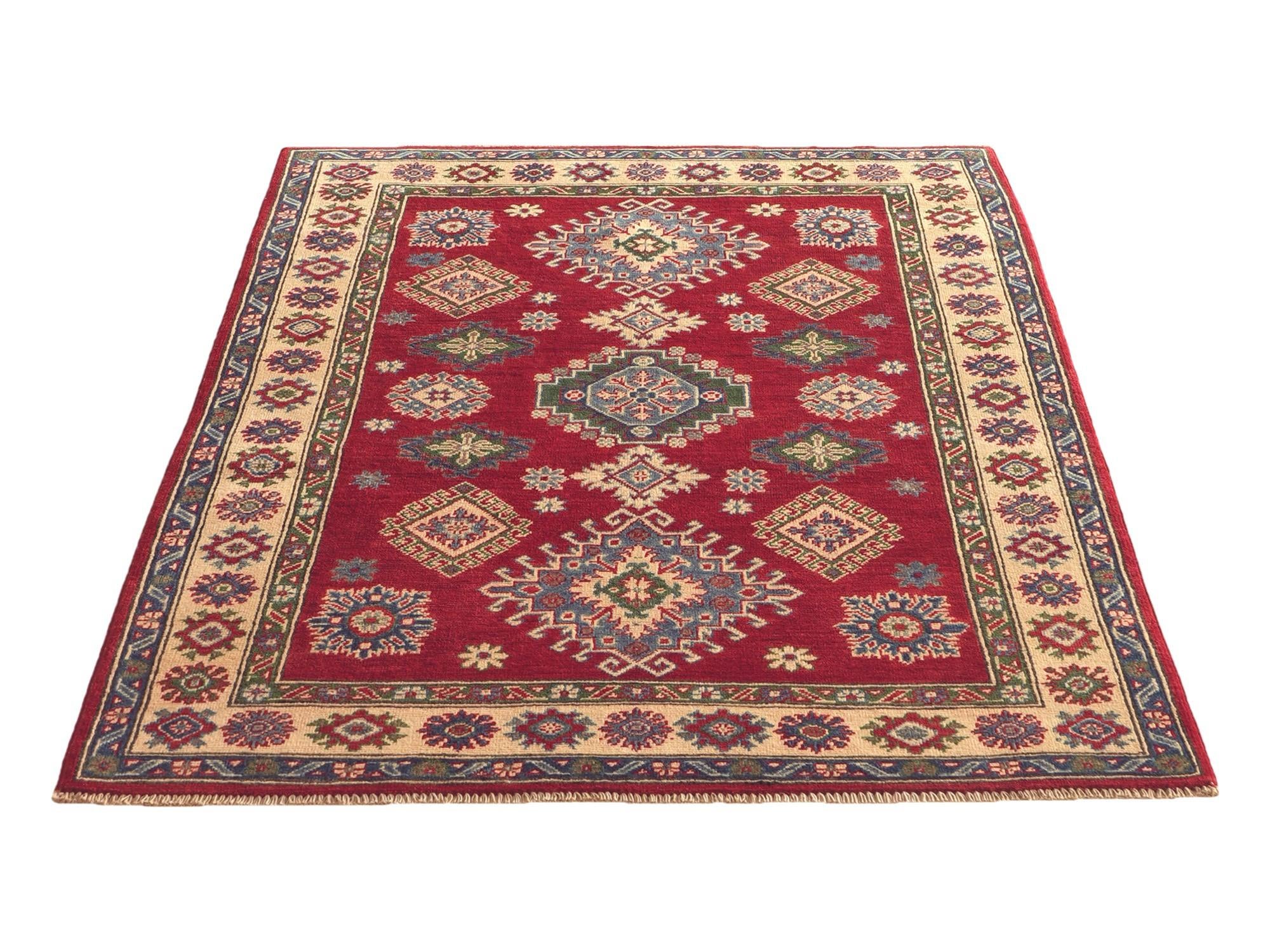 Detail image 5 of 10: 4' x 6' Hand Knotted Kazak Rug