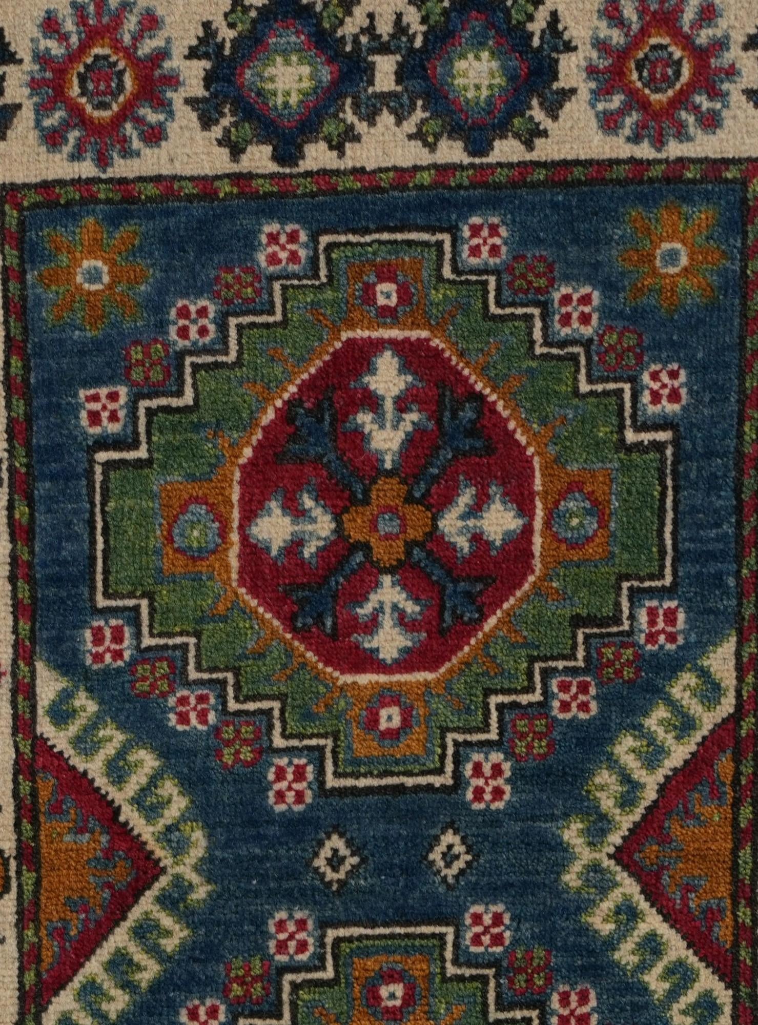 2' x 3' 1 Hand Knotted Kazak Rug