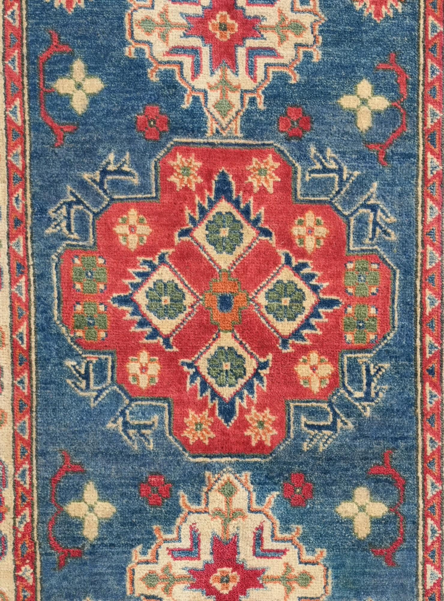 2' 7 x 4' 3 Hand Knotted Kazak Rug