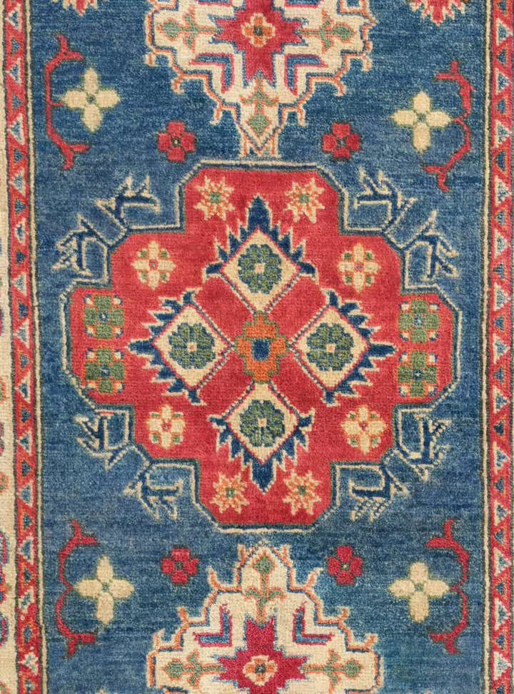 2' 7 x 4' 3 Hand Knotted Kazak Rug