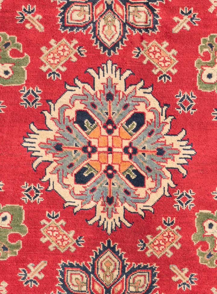 4' 11 x 6' 6 Hand Knotted Kazak Rug