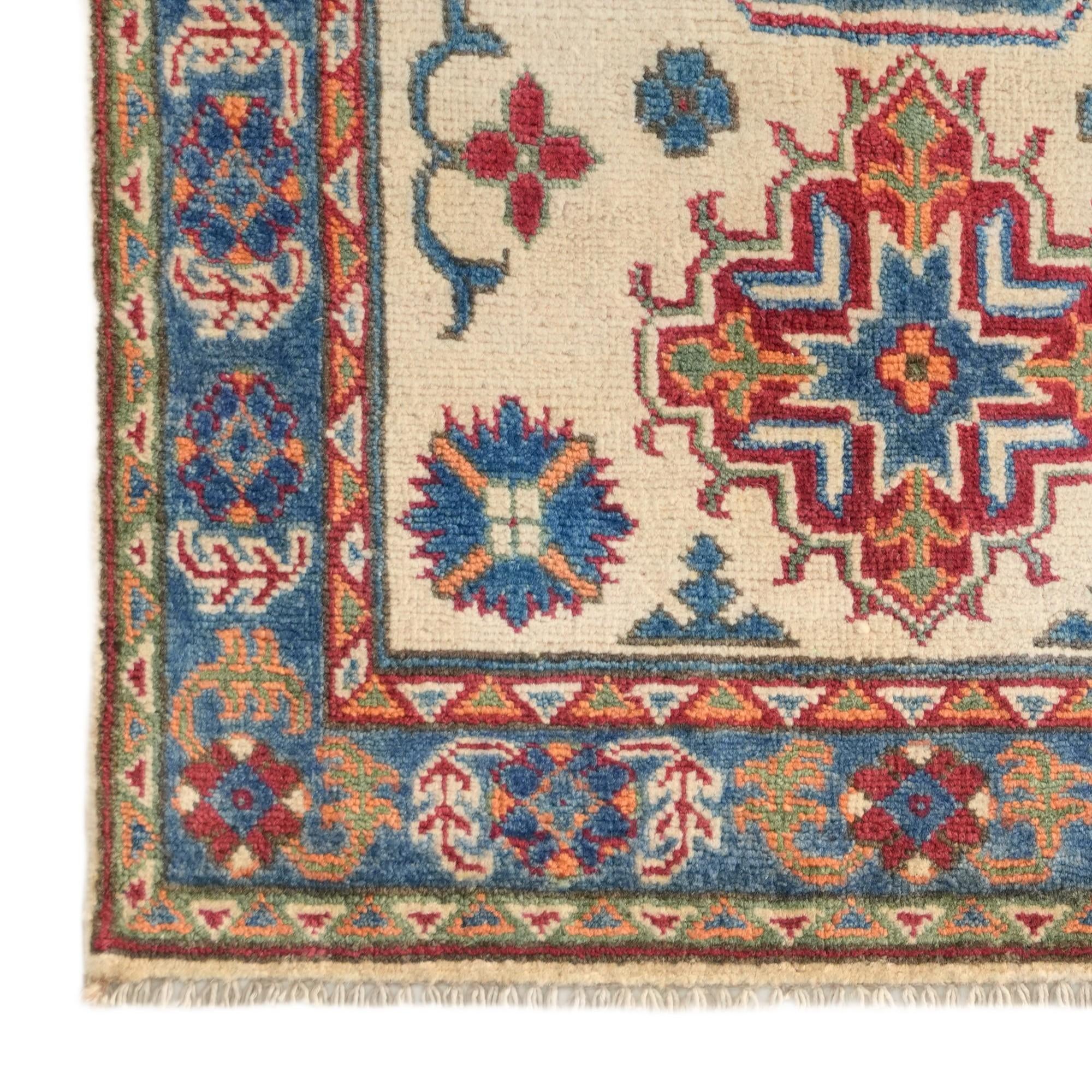 2' 7 x 4' 4 Hand Knotted Kazak Rug