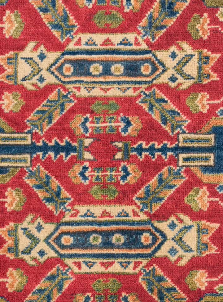 2' 7 x 4' 2 Hand Knotted Kazak Rug