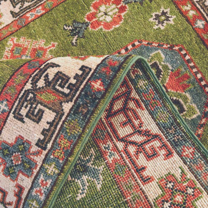 2' 8 x 4' 1 Hand Knotted Kazak Rug