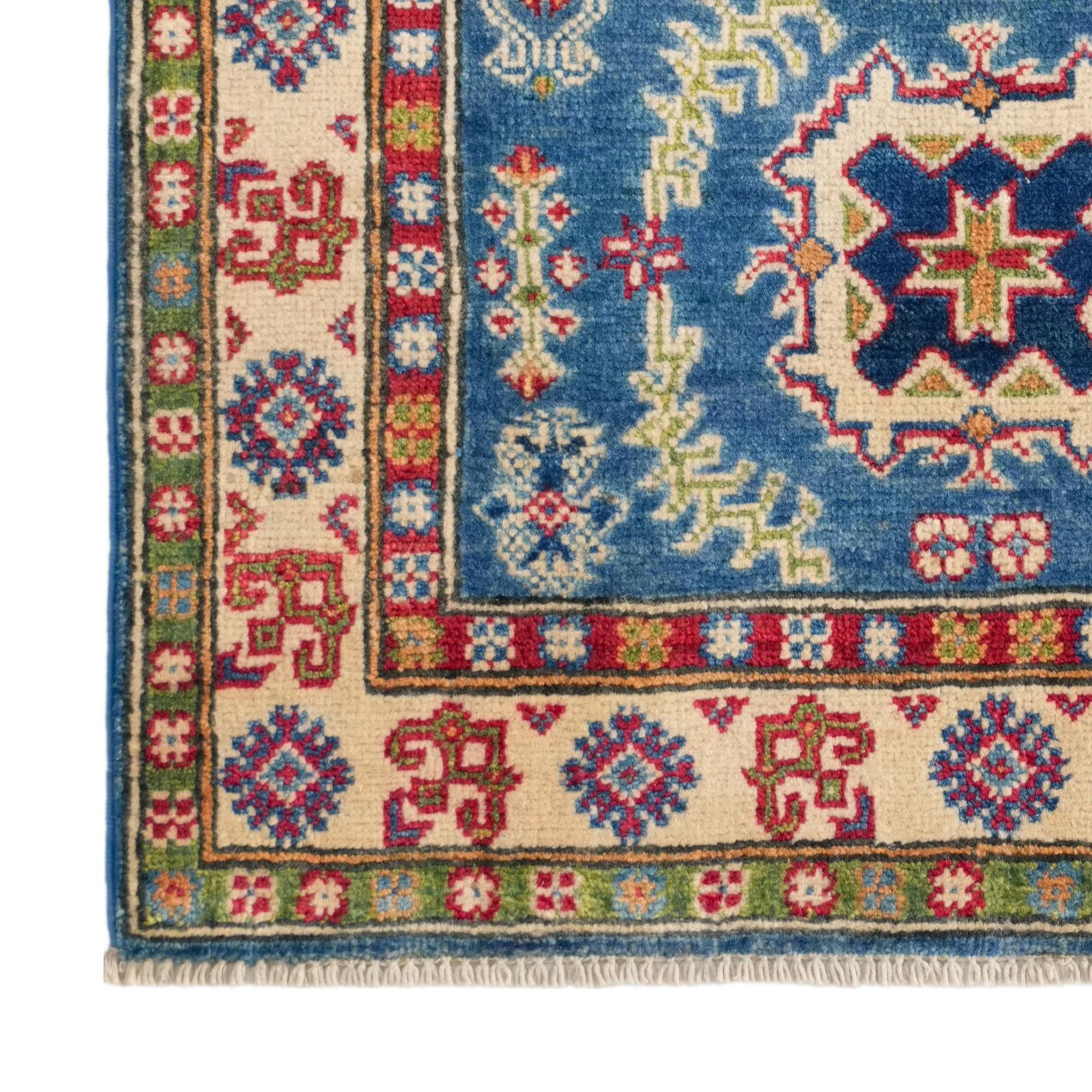2' 7 x 4' 2 Hand Knotted Kazak Rug