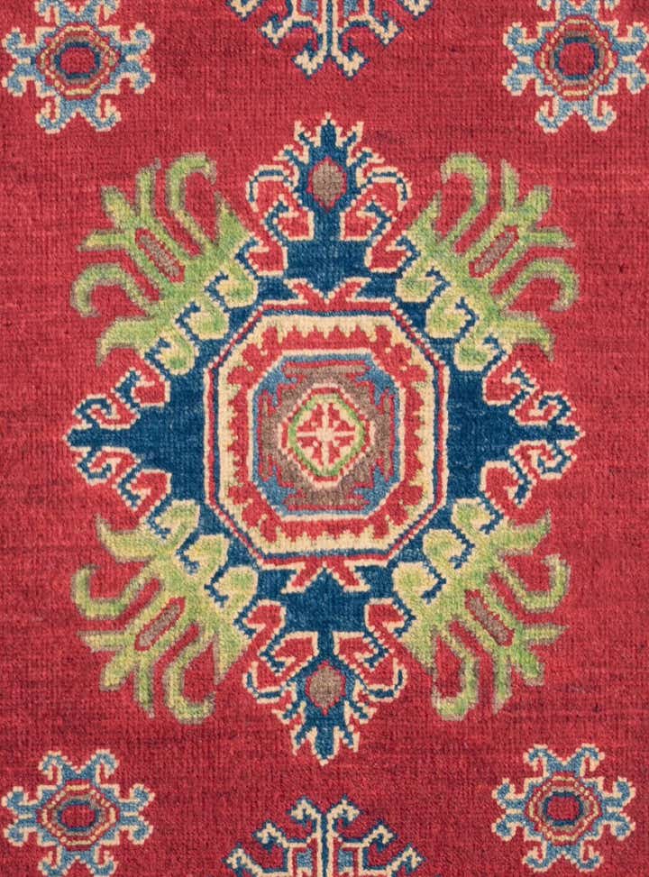 2' 9 x 4' 2 Hand Knotted Kazak Rug