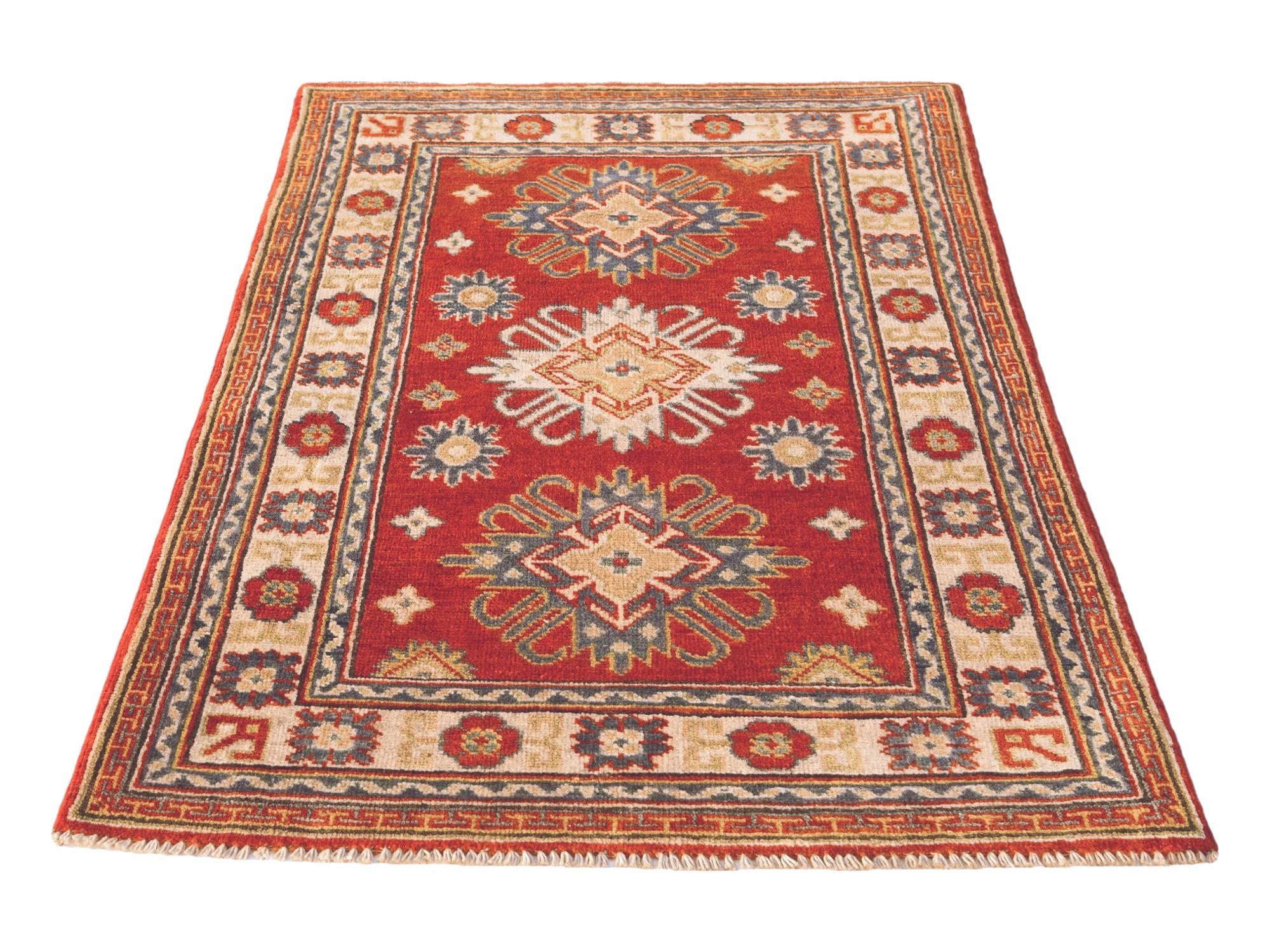 2' 9 x 4' Hand Knotted Kazak Rug
