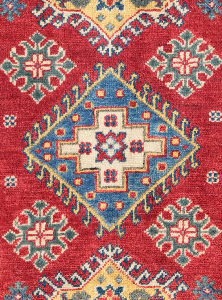 2' 9 x 4' Hand Knotted Kazak Rug