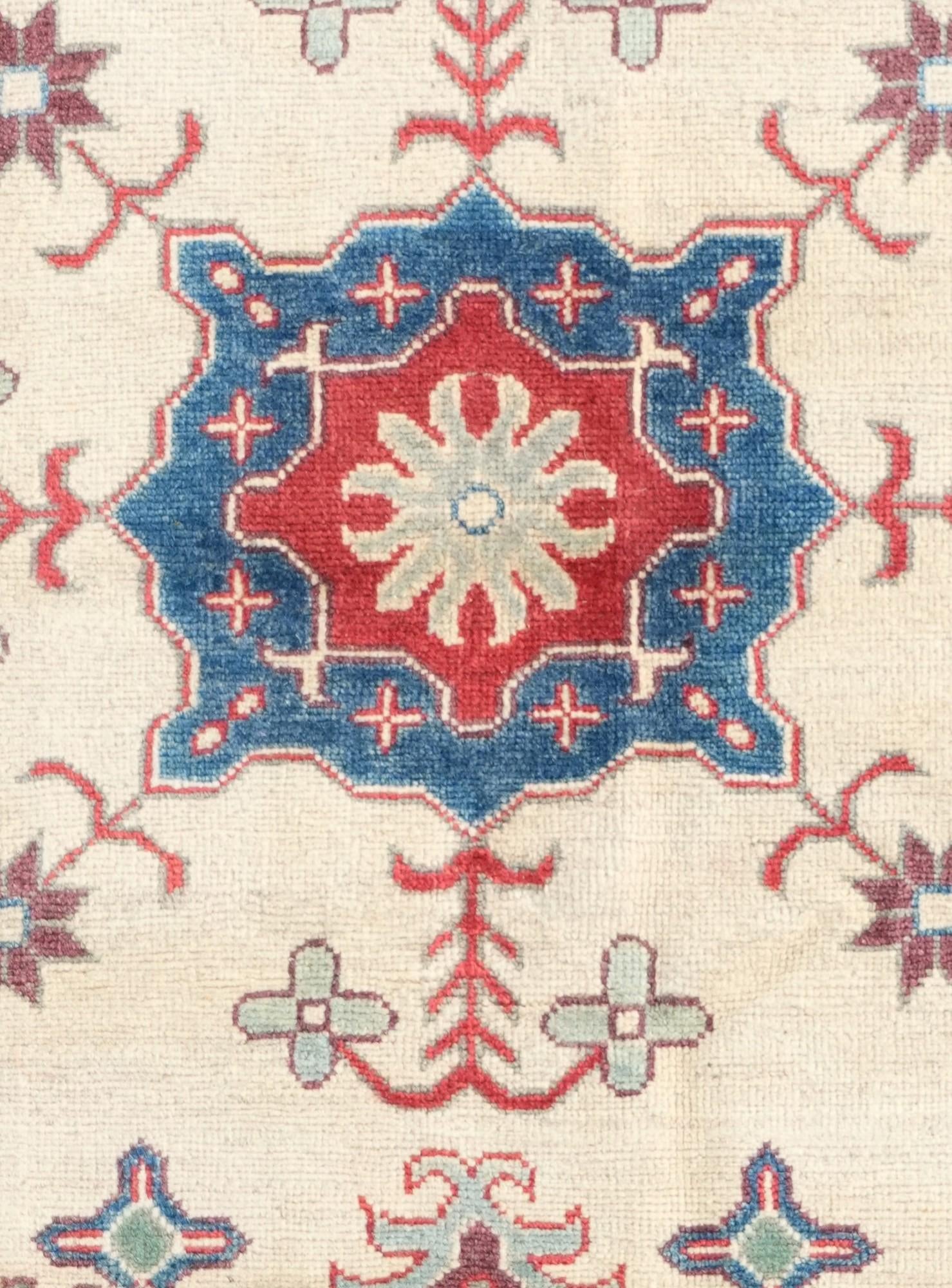 5' 2 x 6' 11 Hand Knotted Kazak Rug