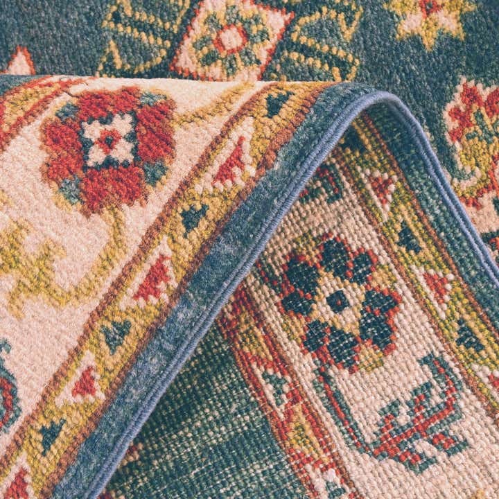 2' 7 x 4' 4 Hand Knotted Kazak Rug