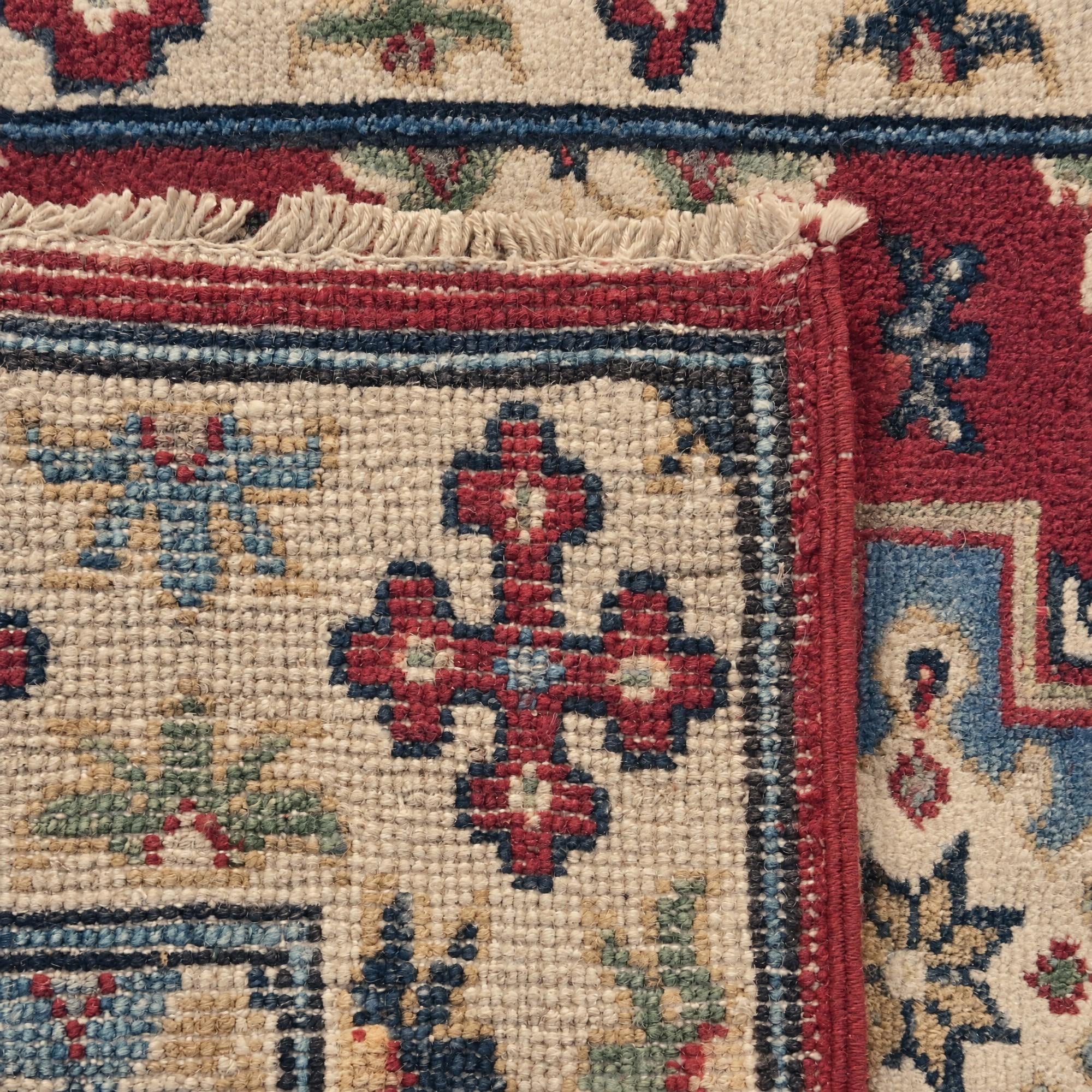 65cm x 90cm Noué main Kazak Tapis