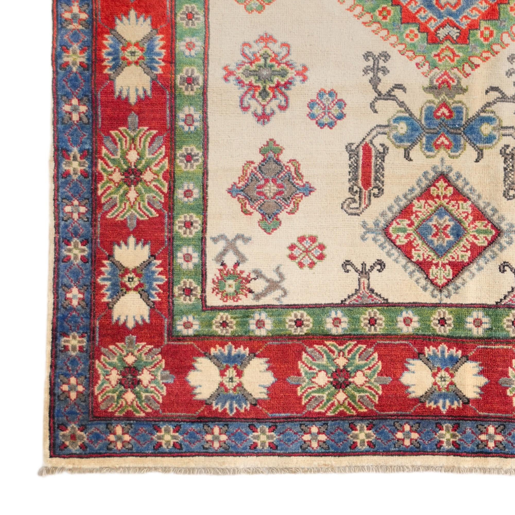 4' 11 x 6' 6 Hand Knotted Kazak Rug