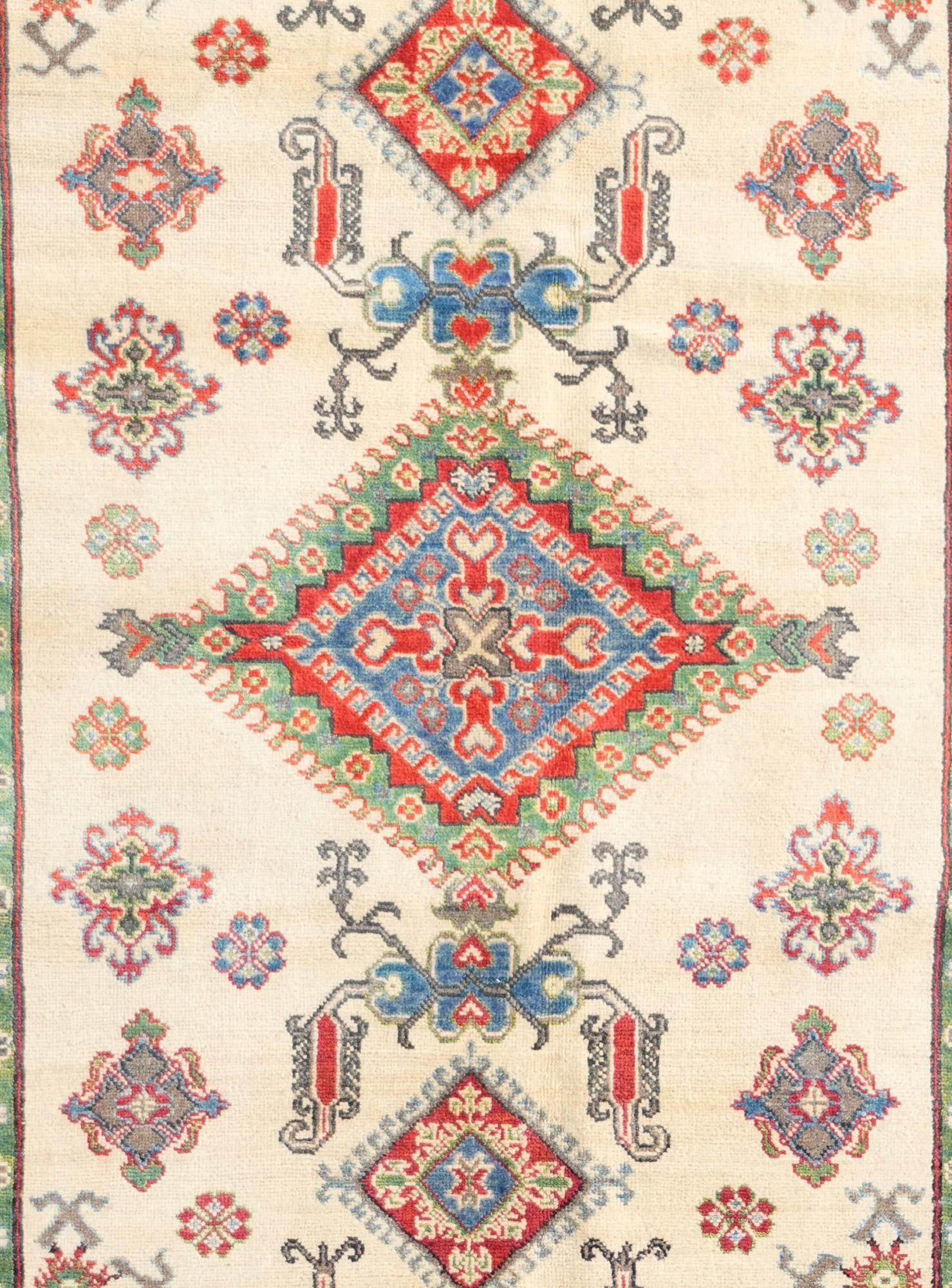 4' 11 x 6' 6 Hand Knotted Kazak Rug