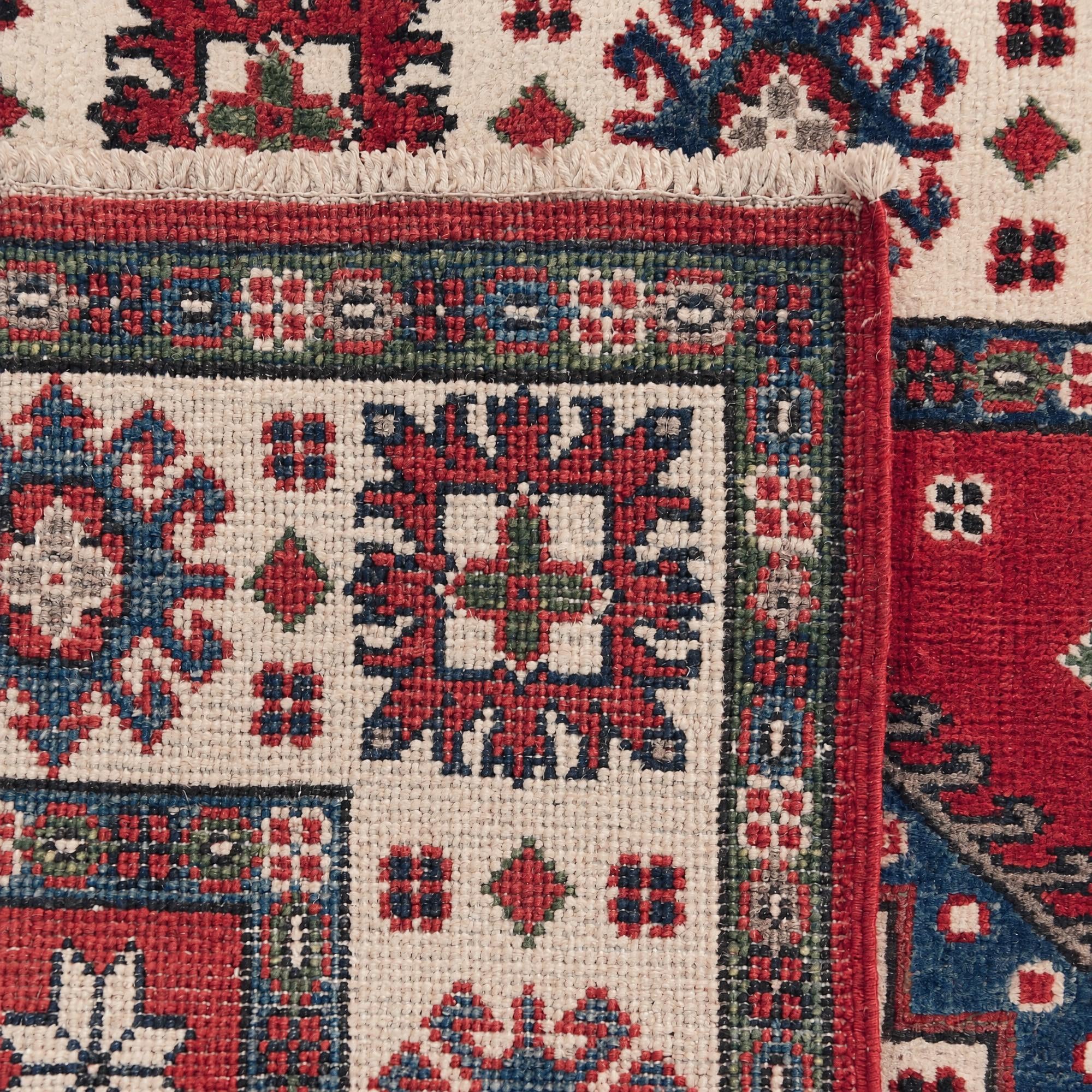 2' 7 x 4' 3 Hand Knotted Kazak Rug