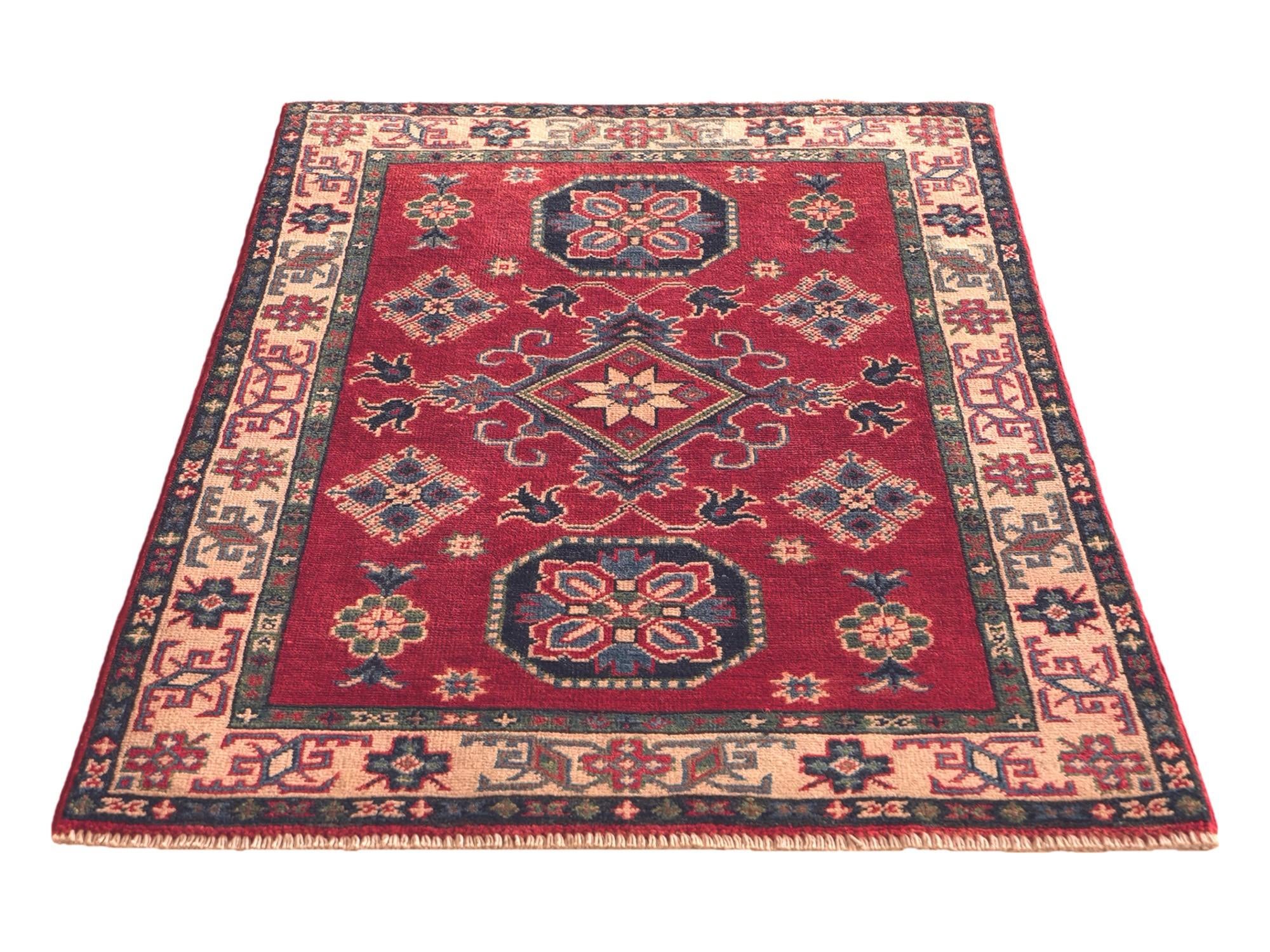 2' 7 x 4' 2 Hand Knotted Kazak Rug