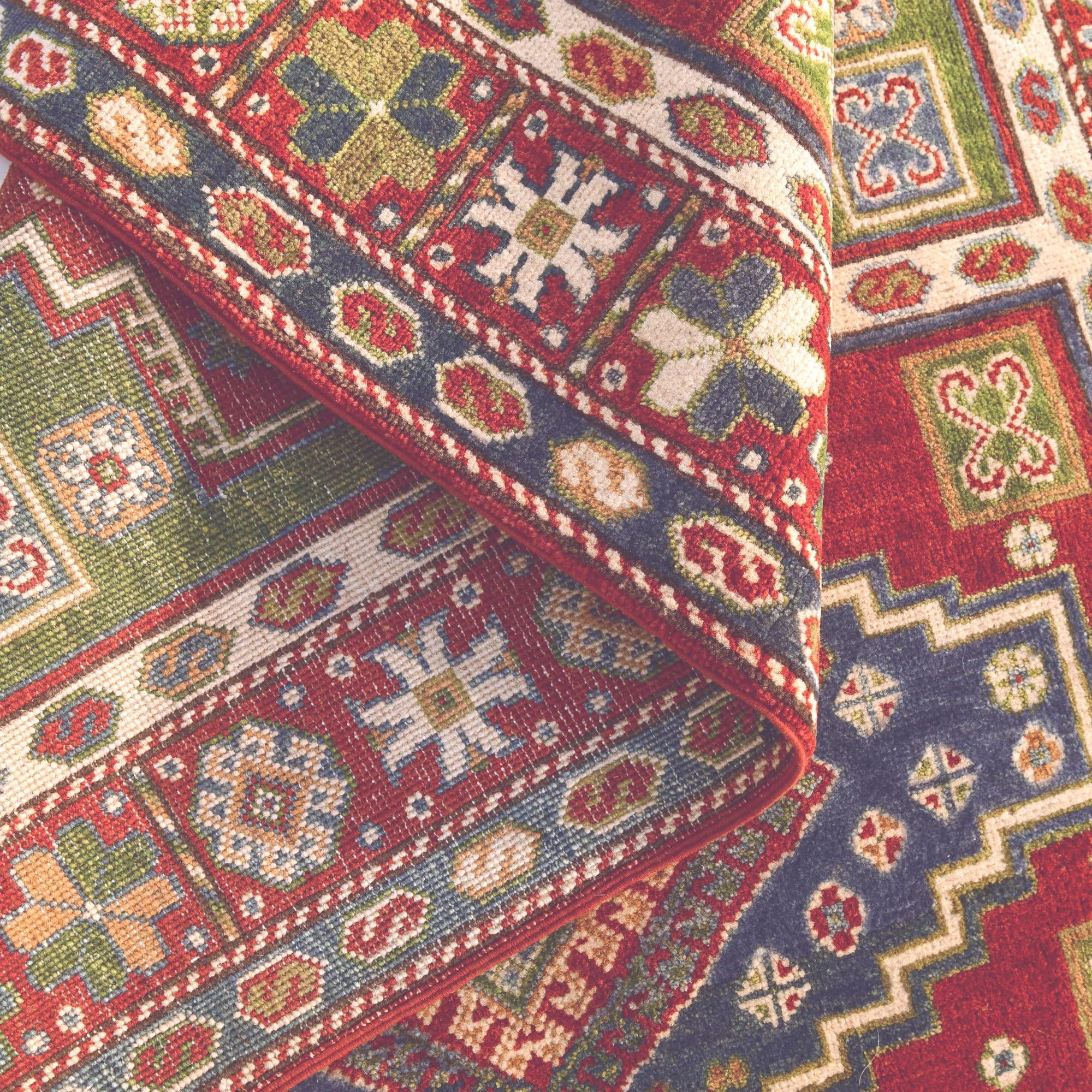 4' x 6' 1 Hand Knotted Kazak Rug