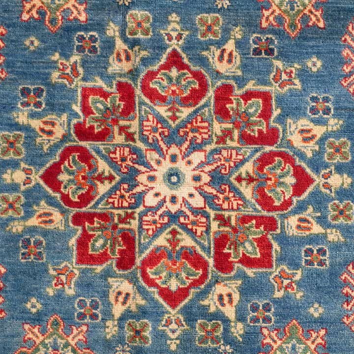 4' 11 x 6' 11 Hand Knotted Kazak Rug