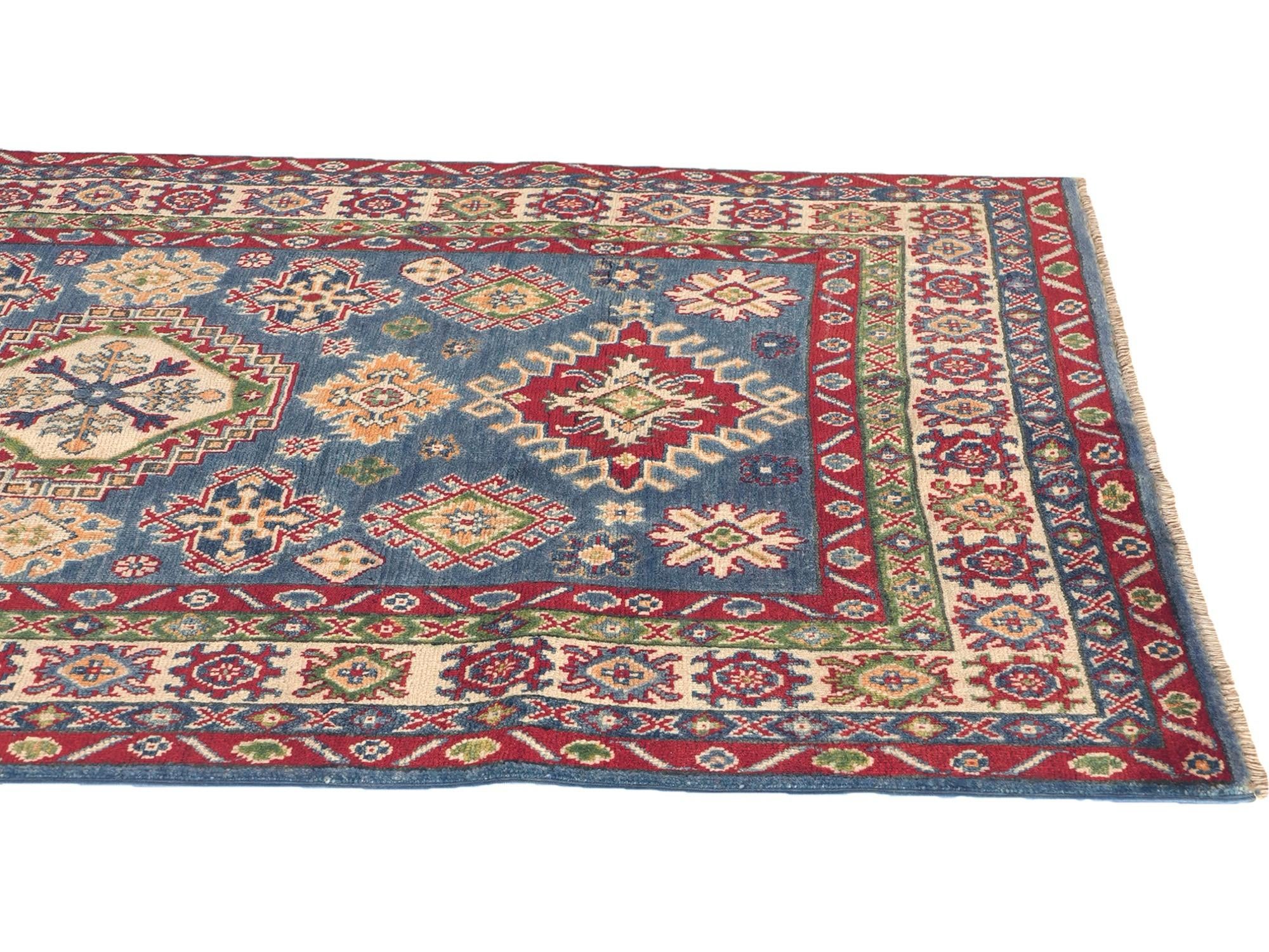 Detail image 6 of 10: 3' 10 x 6' Hand Knotted Kazak Rug