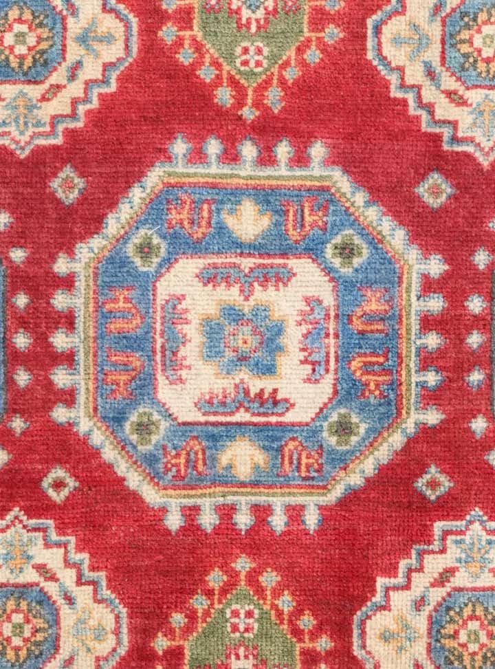 2' 7 x 4' 3 Hand Knotted Kazak Rug