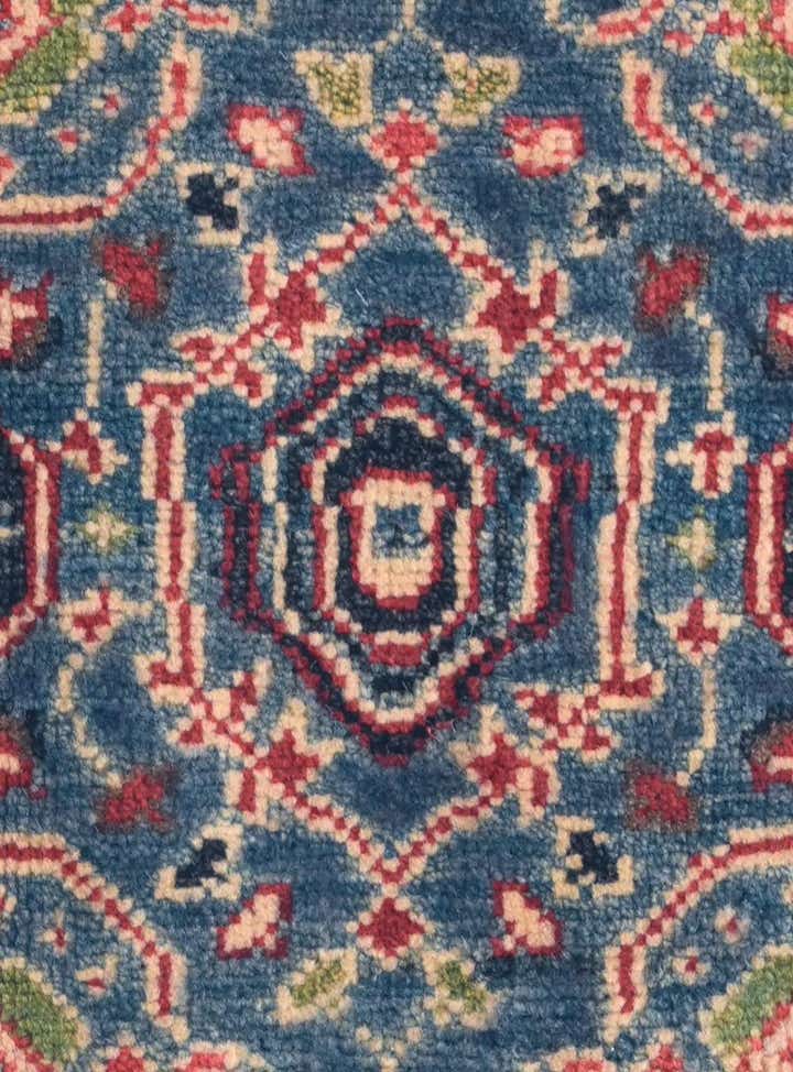 2' x 3' 1 Hand Knotted Kazak Rug