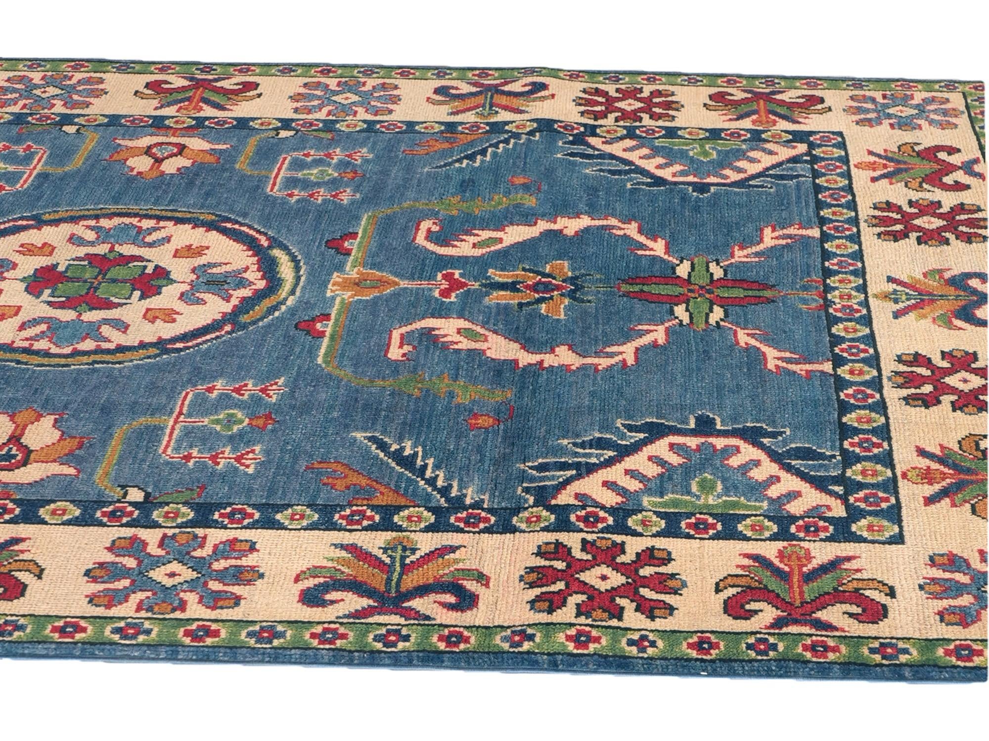 Detail image 6 of 10: 3' 11 x 6' Hand Knotted Kazak Rug