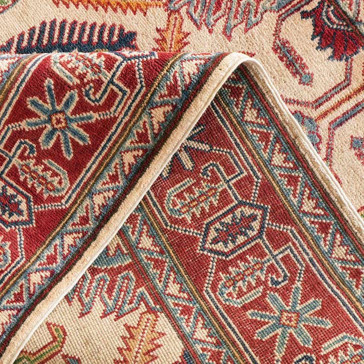 4' 11 x 6' 10 Hand Knotted Kazak Rug