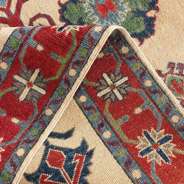4' 11 x 6' 11 Hand Knotted Kazak Rug