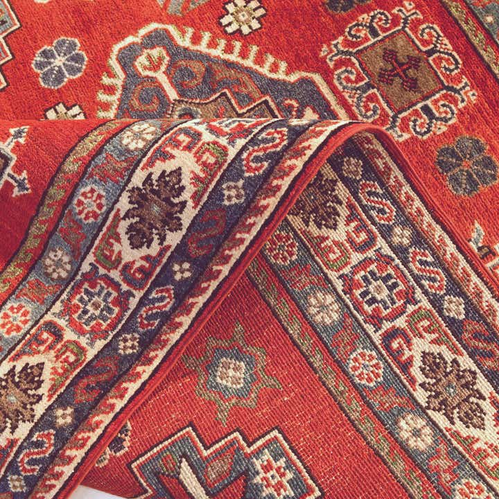 5' 1 x 6' 10 Hand Knotted Kazak Rug