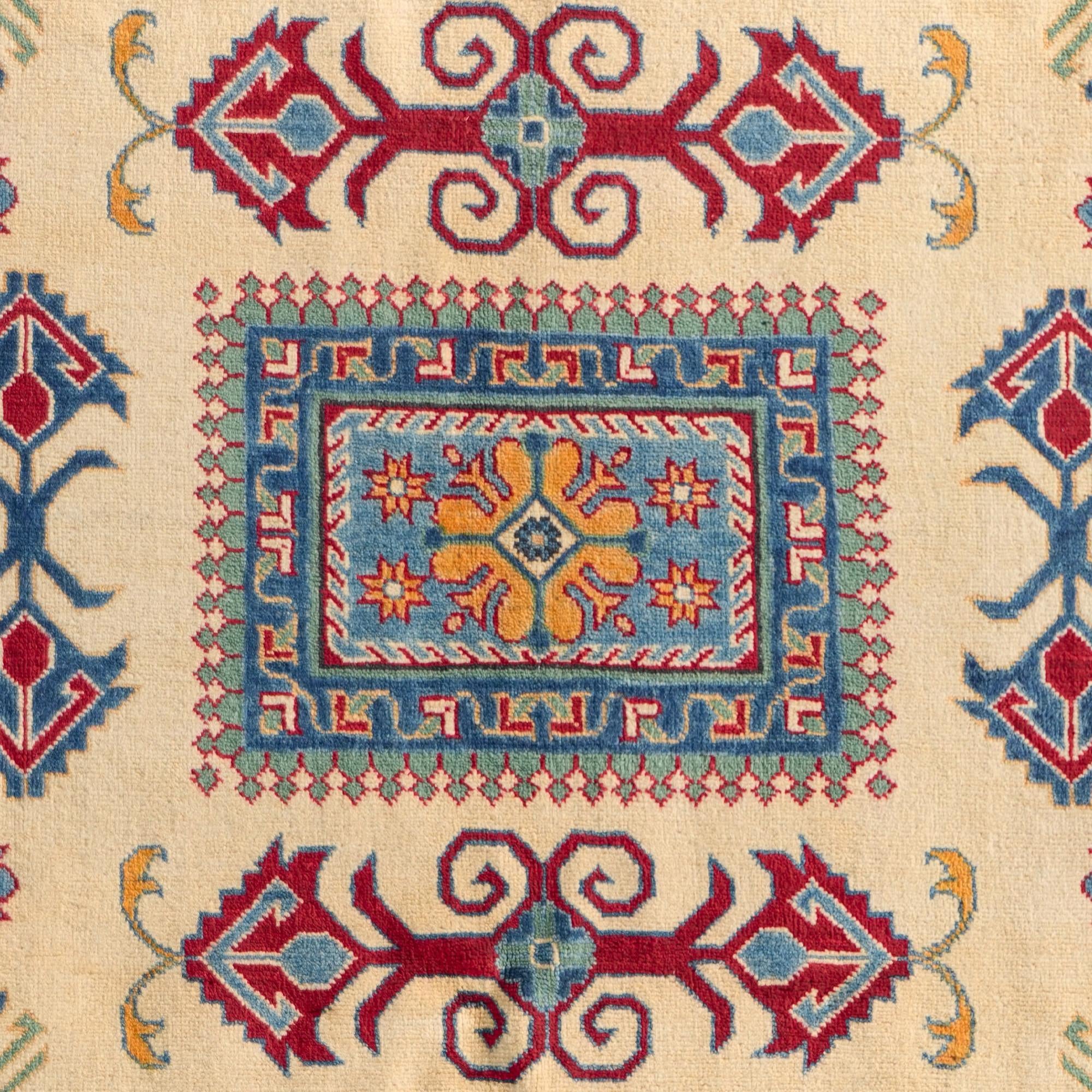 5' x 6' 10 Hand Knotted Kazak Rug