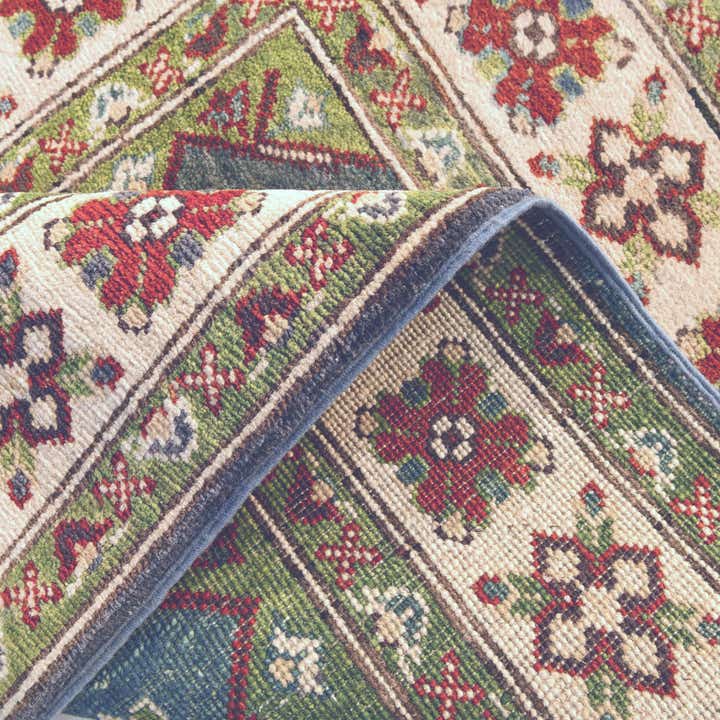 2' 9 x 4' 2 Hand Knotted Kazak Rug