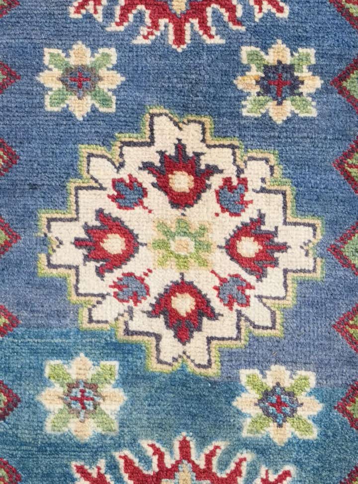 2' 9 x 4' 2 Hand Knotted Kazak Rug